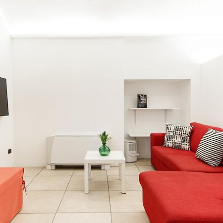 Loft Near Duomo Apartment โกโม ภายนอก รูปภาพ