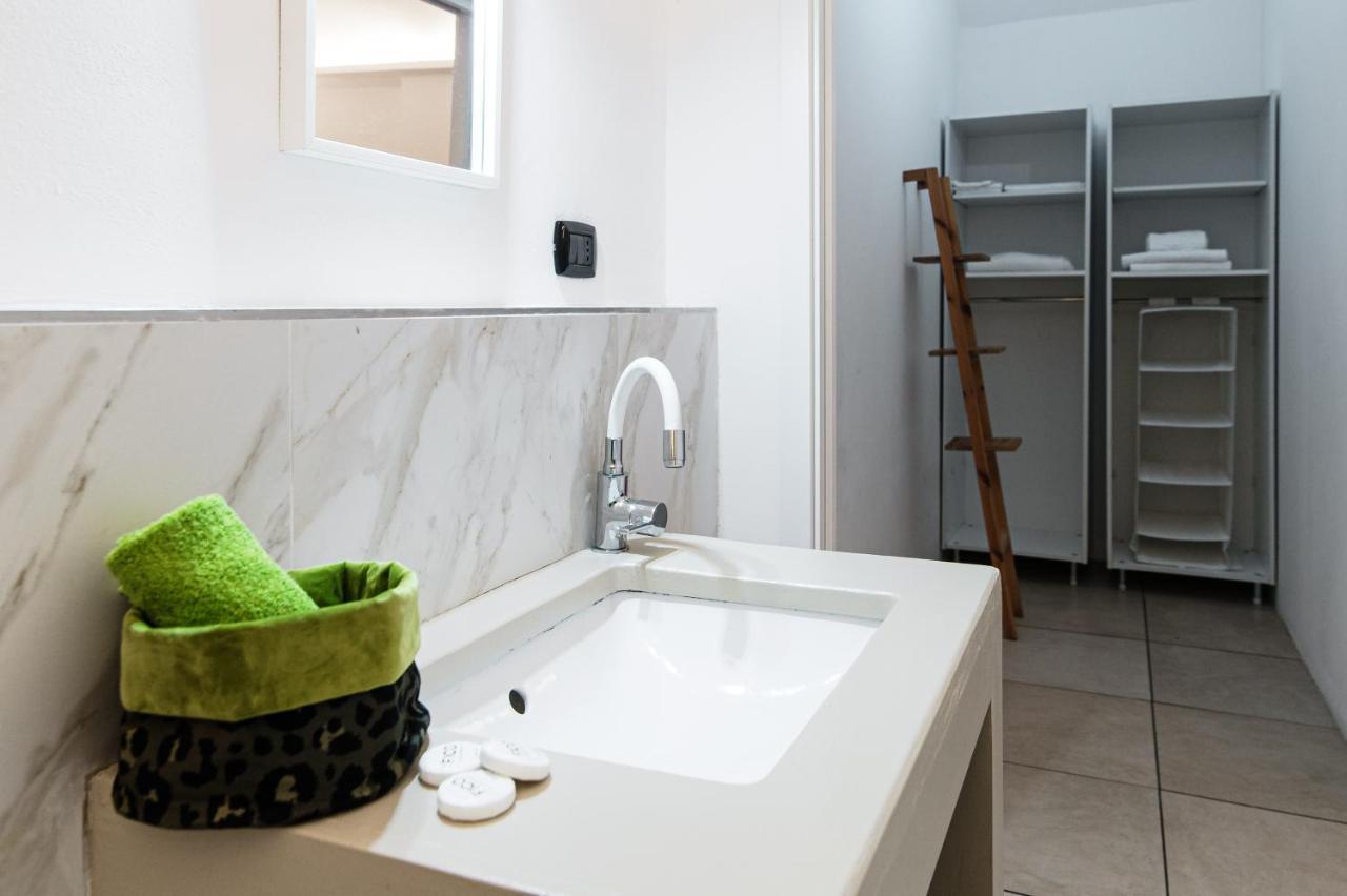 Loft Near Duomo Apartment โกโม ภายนอก รูปภาพ
